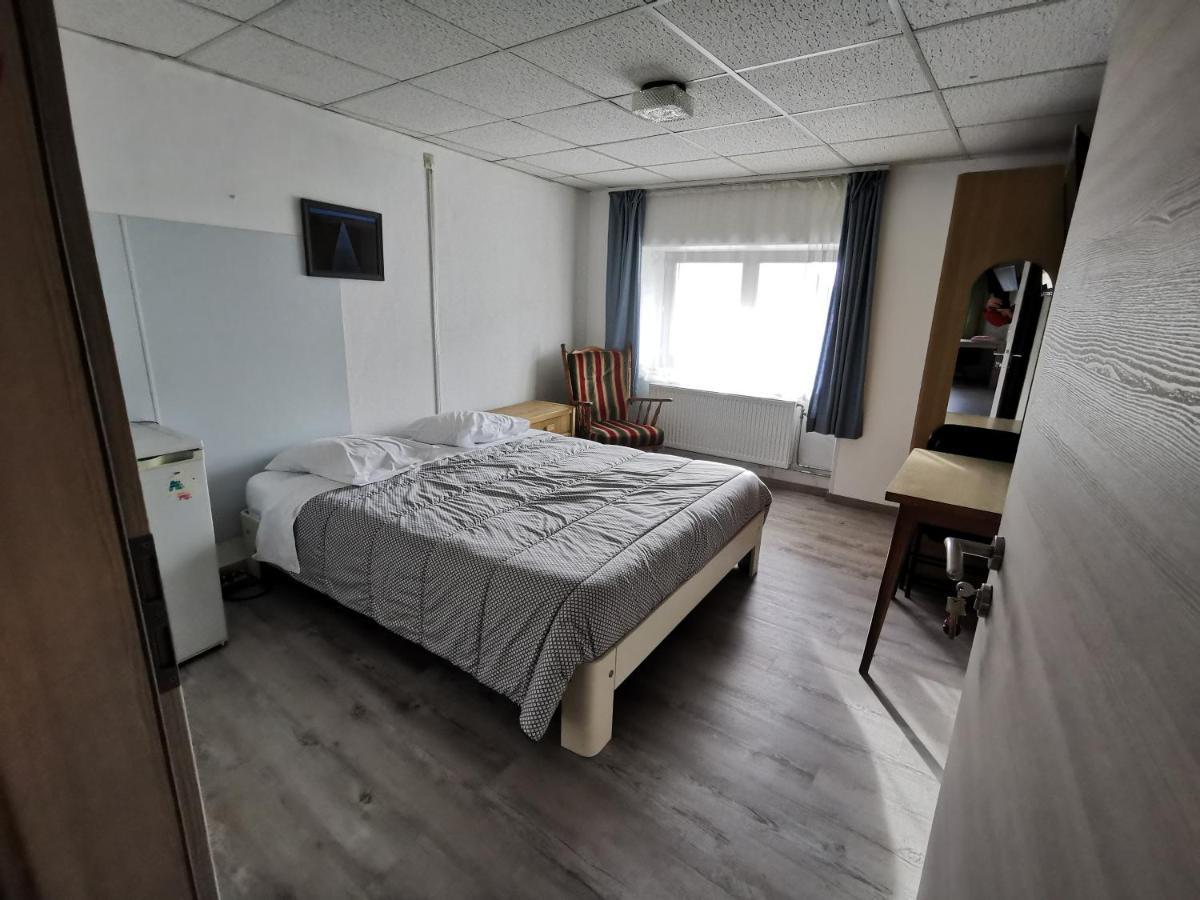 Chez Phil Hotel Robertville Kültér fotó