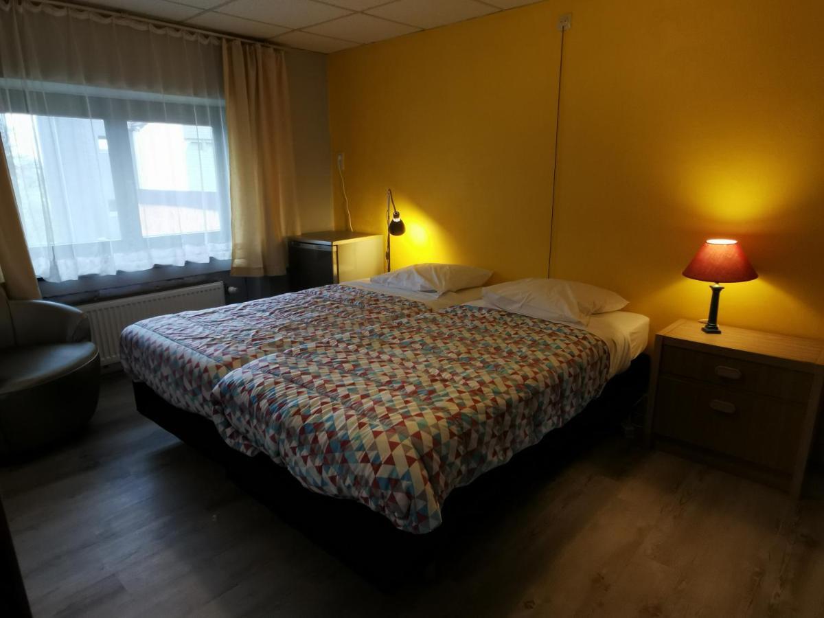 Chez Phil Hotel Robertville Kültér fotó