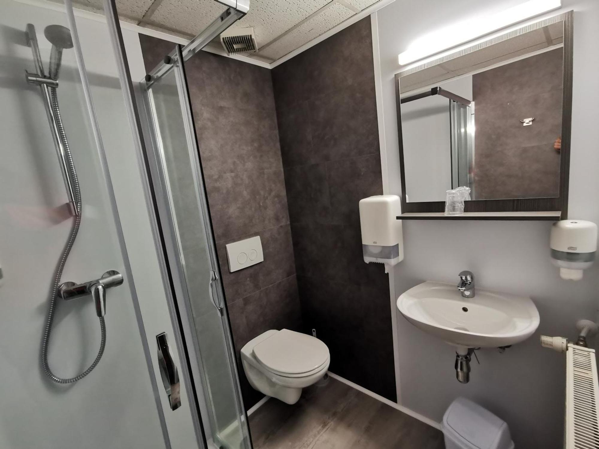 Chez Phil Hotel Robertville Szoba fotó