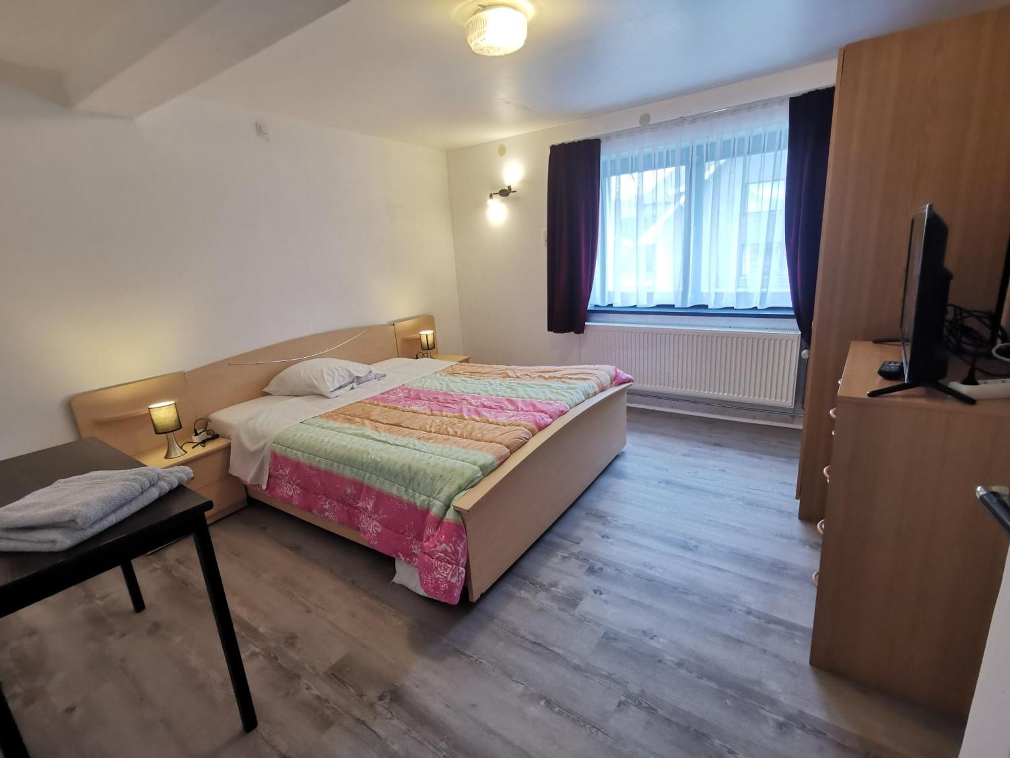 Chez Phil Hotel Robertville Szoba fotó