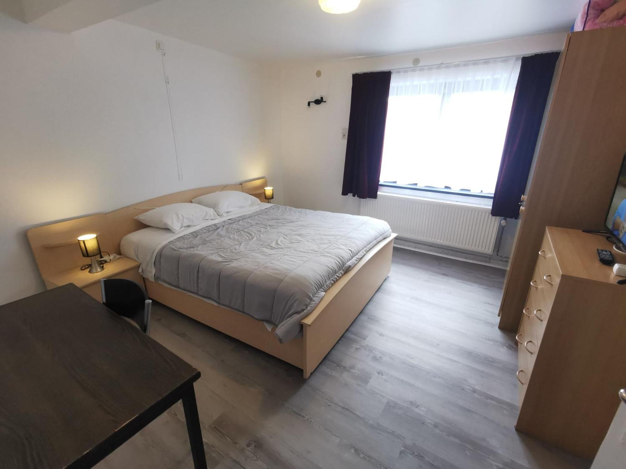 Chez Phil Hotel Robertville Szoba fotó